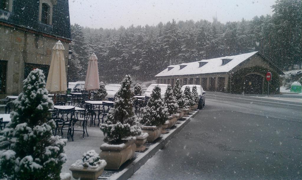 Parador De Gredos Navarredonda de Gredos Exterior photo