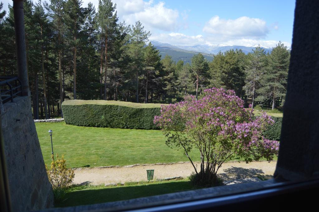 Parador De Gredos Navarredonda de Gredos Exterior photo